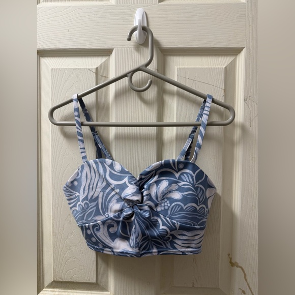 Free People Other - 💙 Free People Sports Crop Top